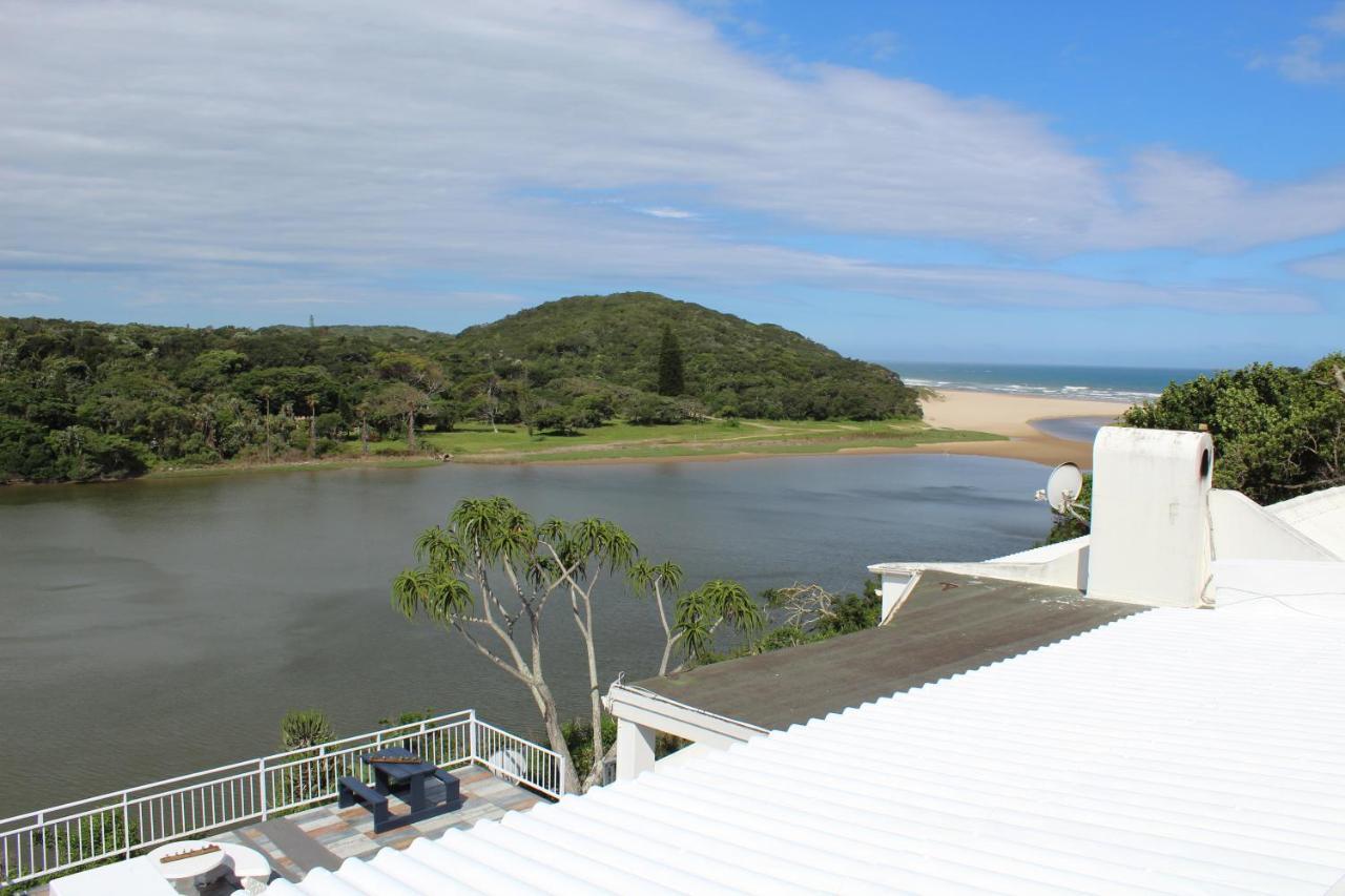Blue'S Guest House - East London Bonza Bay Exterior photo