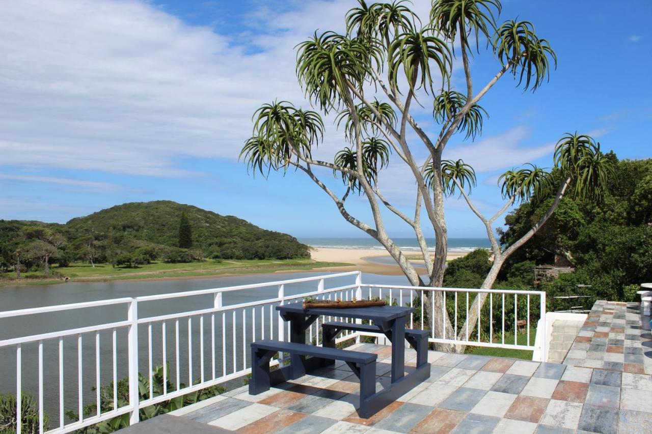 Blue'S Guest House - East London Bonza Bay Exterior photo