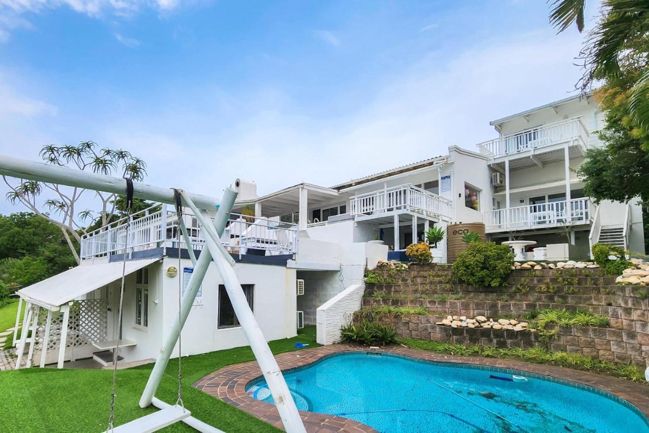 Blue'S Guest House - East London Bonza Bay Exterior photo
